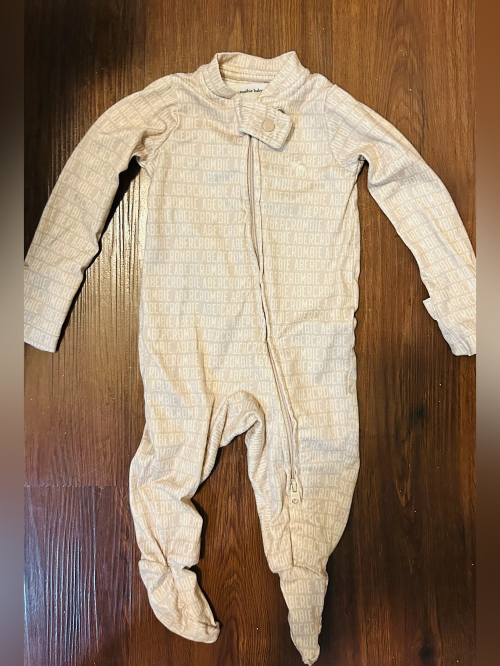 Abercrombie kids baby sleeper